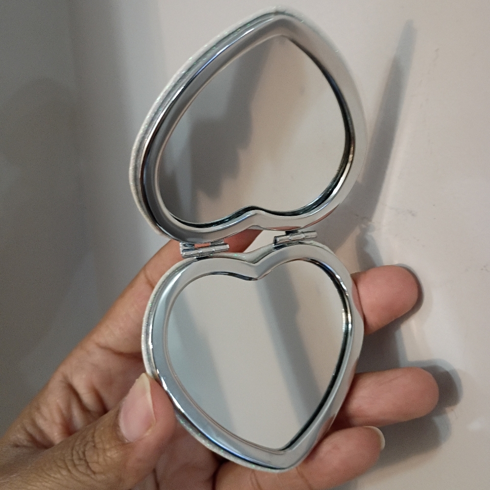 Coach, NIP, Women's, Compact Glitter Heart Mirror, Color White - Picture 6 of 9
